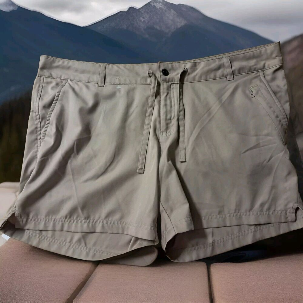 Women's Magellan Outdoors Campfire Chambray 5” Shorts. Sz 2X & TAN